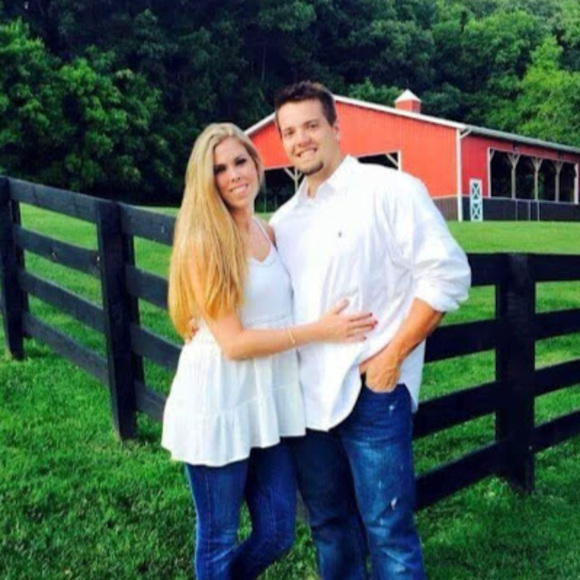 Meet your Posher, Megan - Picture 1 of 1